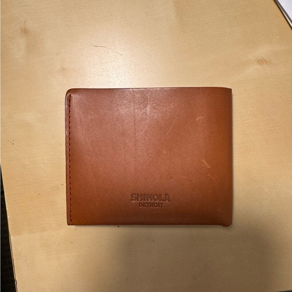 Shinola Bi-Fold wallet - Picture 1 of 5